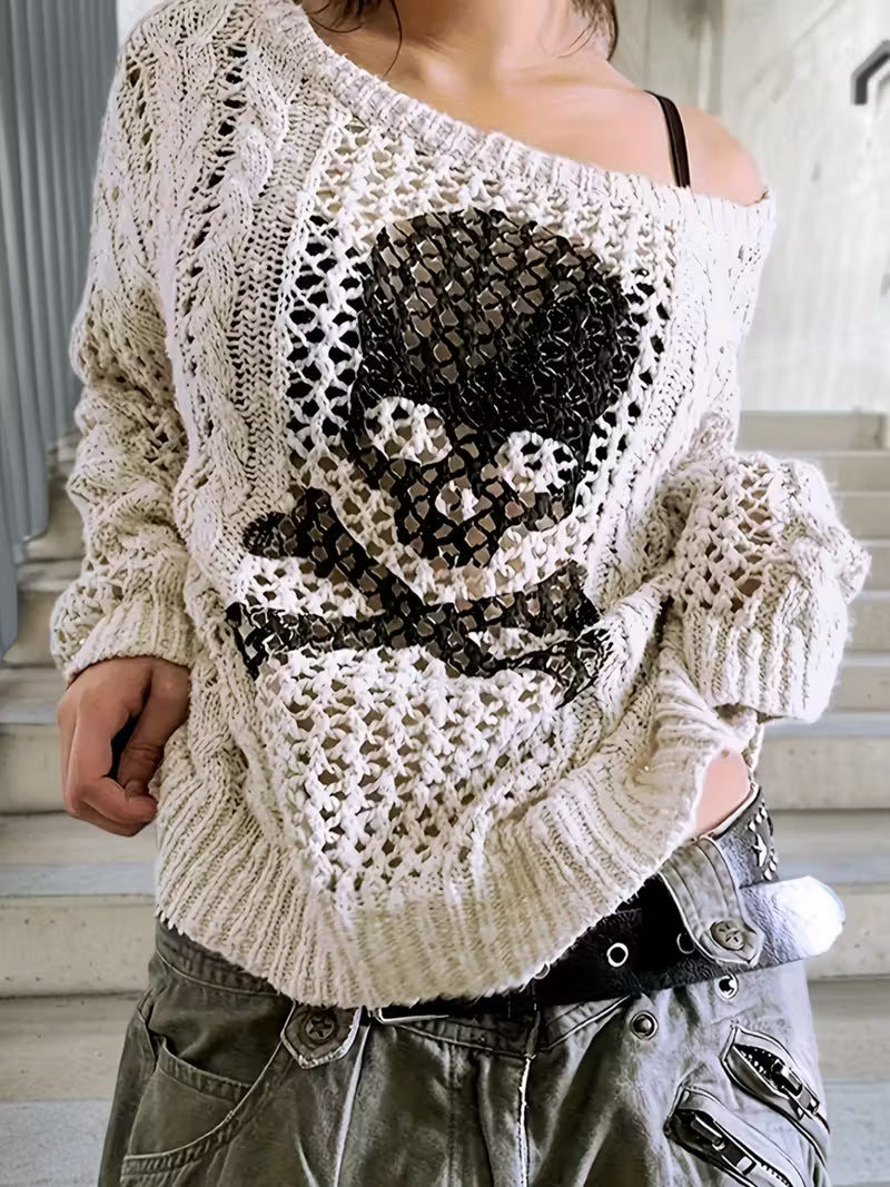 Plus-Size Women'S Top Featuring a Trendy Skull Pattern